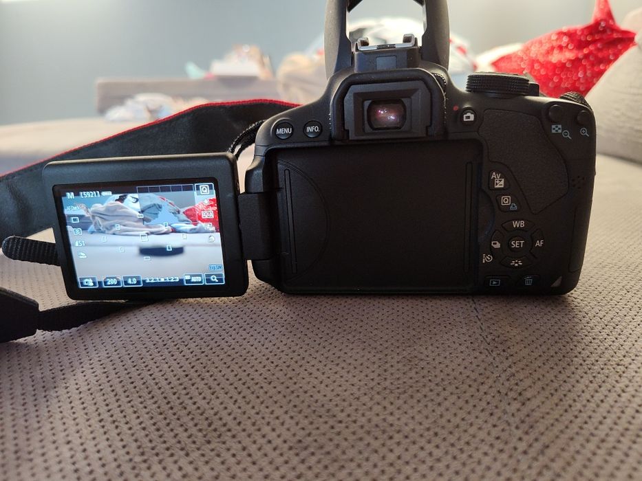 Canon EOS 700D jak nowy/2277zdj.