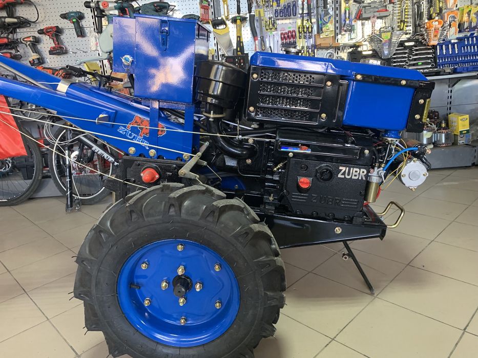 Продам мотоблок Зубр 12 к.с, Доставка.