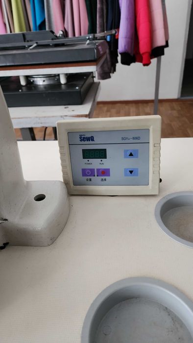 Прес для встановлення металофурнітури SGY4-806