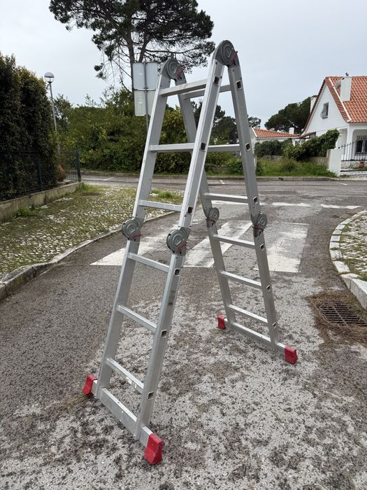 Escadote desdobravel