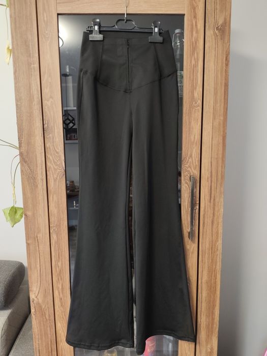 Spodnie dzwony wysoki stan rozm s-m