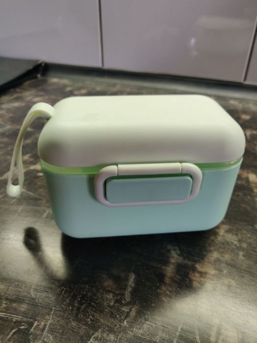 Контейнер для суміші