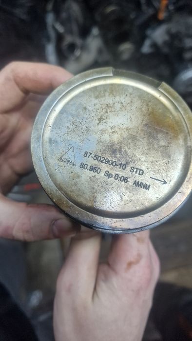 Шатун поршень 1.8т ajl aeb