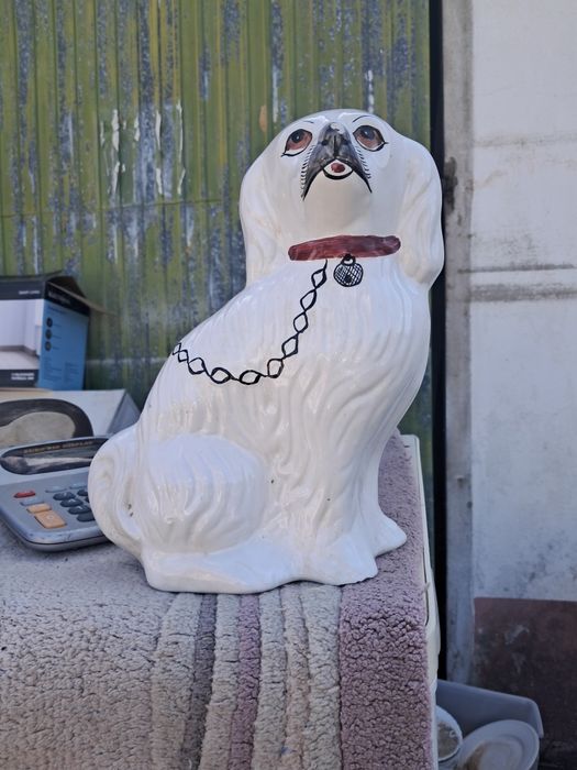 Estatueta cao em ceramica
