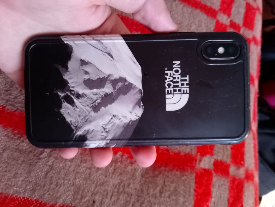 Iphone 10, айфон 10 все рабоче, побита кришка