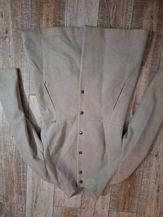 Płaszczyk wiosenny. Damski