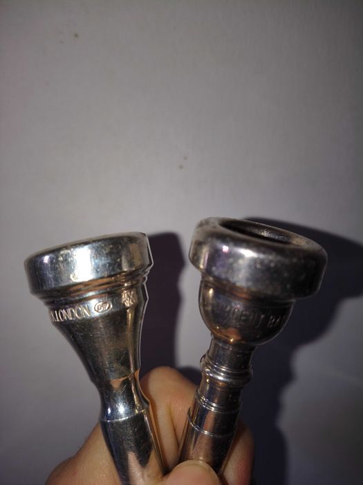 Bocais de trompete Vicent bach e Denis wick