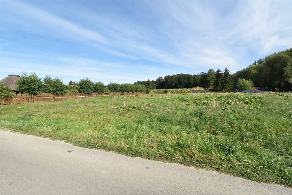 Działka budowlana 1245 m² | Łopuszka Mała | 100 m od zalewu | Media - Więcej