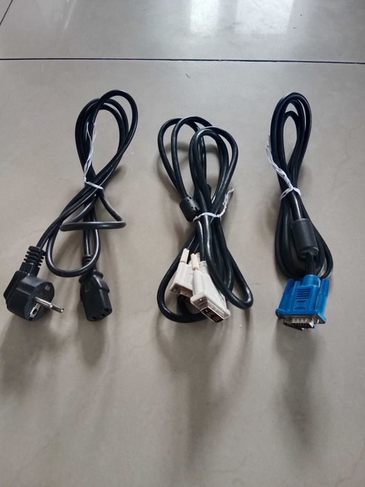 Monitor iiyama ProLite E483S – sprawny, 19"