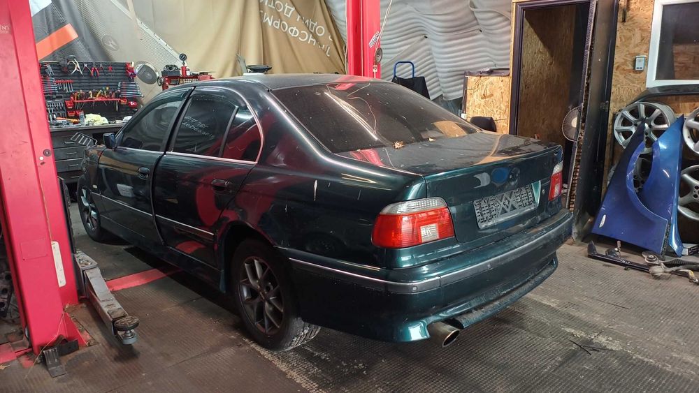 Кузов з документами BMW 523i e39