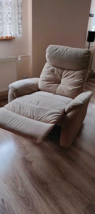Kanapa oraz fotele z funkcją relaks