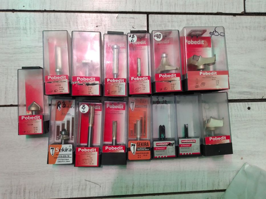 Продам фрезы для фрезерного станка,10 штук ,есть новые, остальные прак