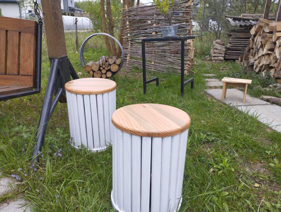 Табурет дерев'яний