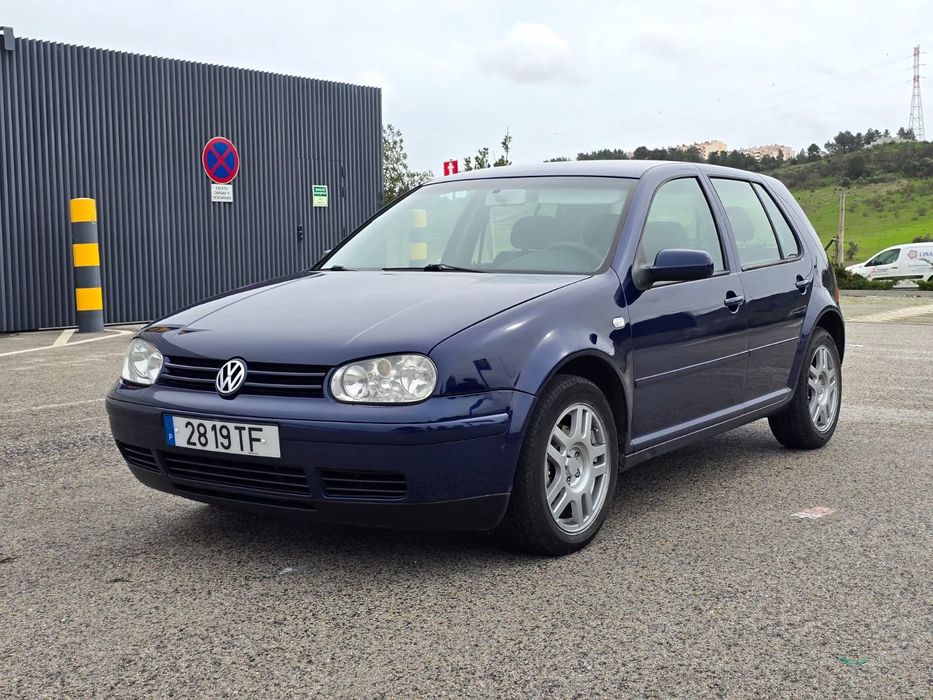 VW Golf 1,9 TDI 110 Cv's Sport 3899.  Ano 2002 Nacional  Trocas ou Ret