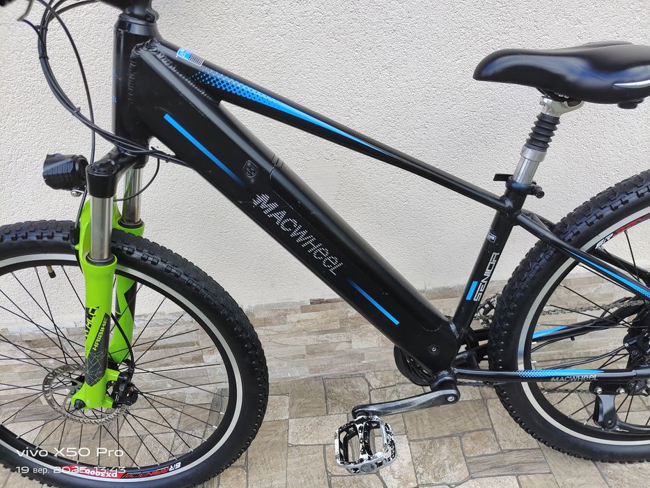 Електровелосипед Macwheel 27.5" на ручці газу є вибір