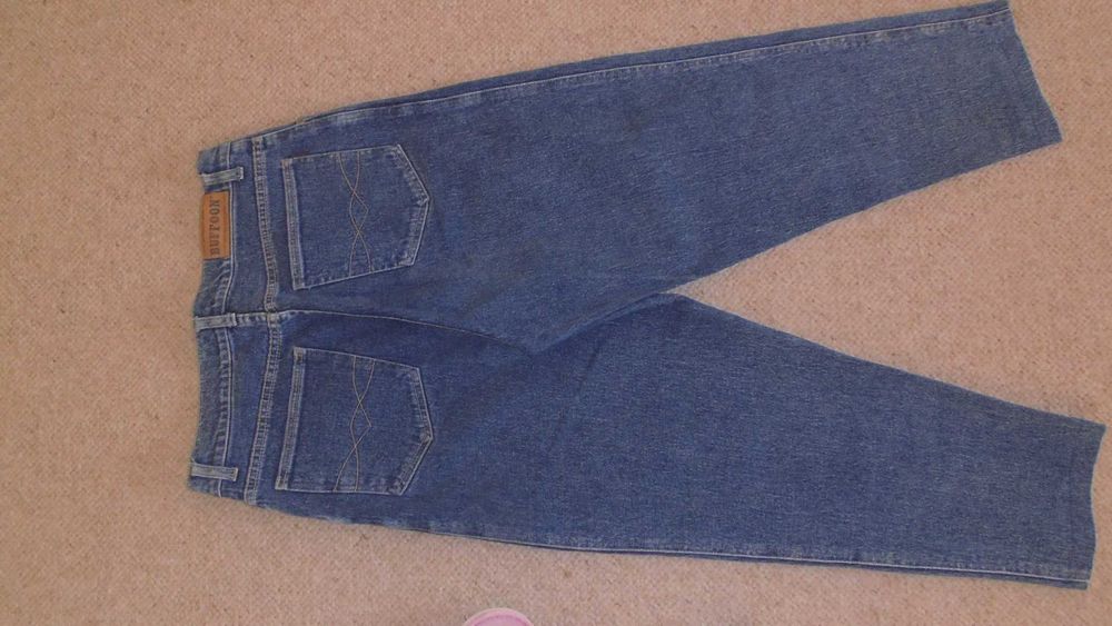 Spodnie jeansowe damskie wysoki stan Buffoon rozm 32