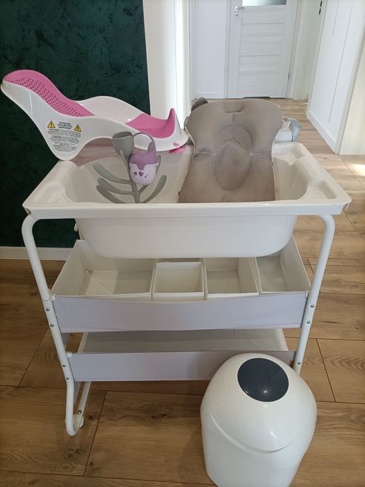 Wanienka na kółkach z przewijaniem