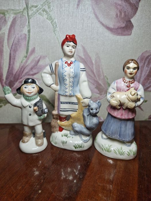 Фарфоровая статуэтка, раритет, антиквариат, фарфор.  Порцеляна