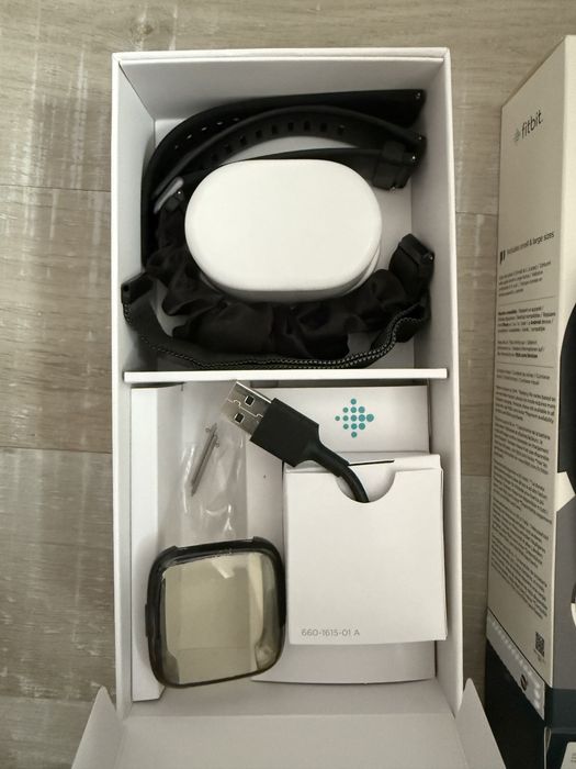 czarny zegarek smartwatch fitbit versa 2 od google damski/męski/unisex