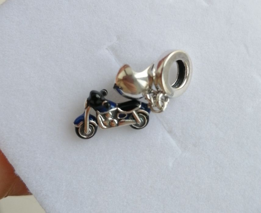 Подарунок чоловіку підвіска мотоцикл, шолом мото кулон шарм срібний
