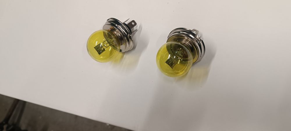 Fiat 126p żółte żarówki R2 dwie sztuki razem