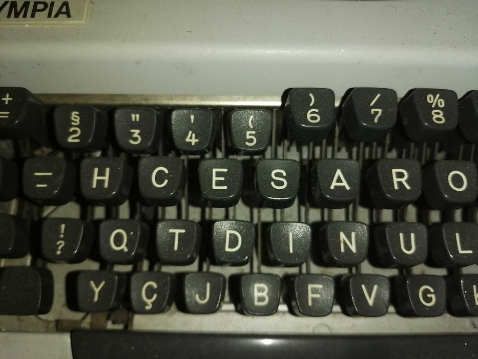 Máquinas escrever Olympia Messa Olympiette