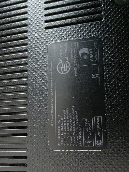 Sprzedaję laptop Acer A515-52G