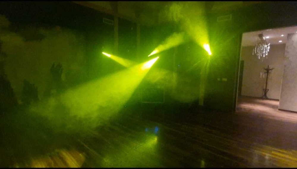 4x Ruchome głowy LIGHT4ME MOVING SPOT 60 światło dioda LED