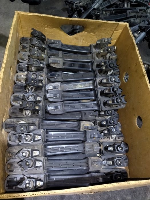 Ручка правая Спринтер 96-06 наружная левая ЛТ задняя Вито 638 разборка