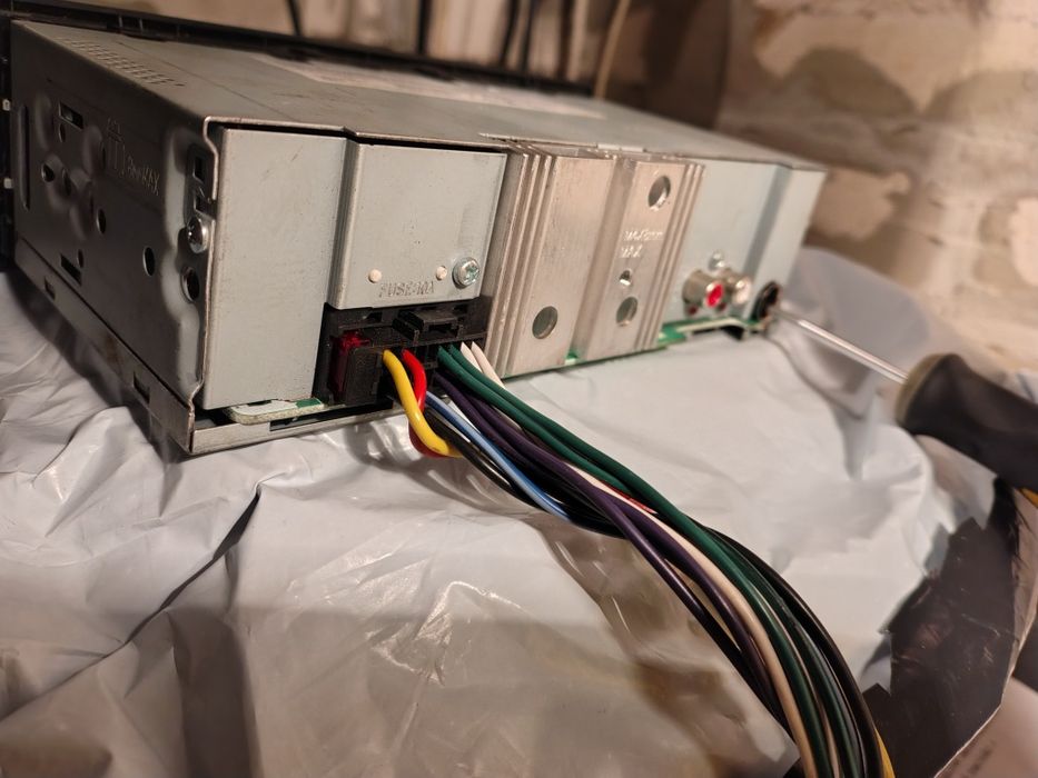 Sprzedam radioodtwarzacz Kenwood KMM-205