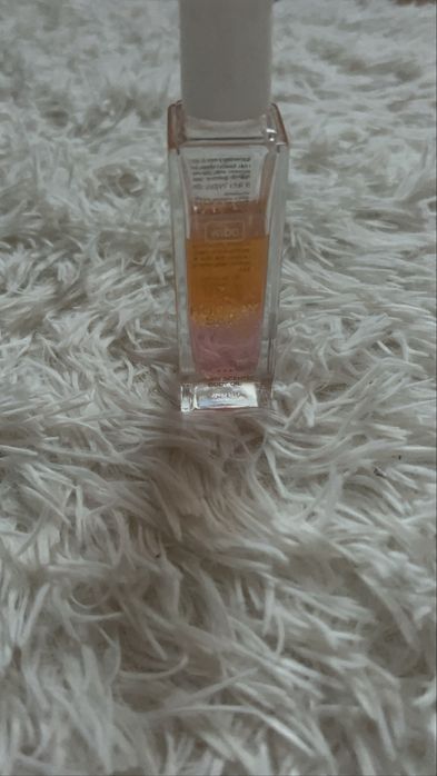 Używany olejek rozświetlający Wibo holiday skin