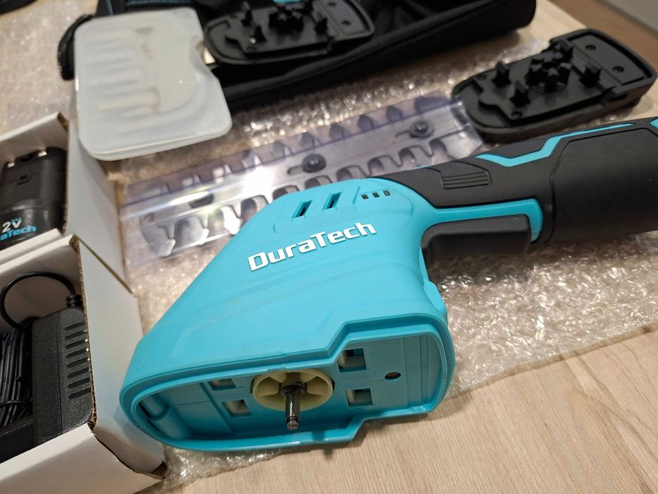 DURATECH Akumulatorowe nożyce do żywopłotu i trawnika 12V R900
