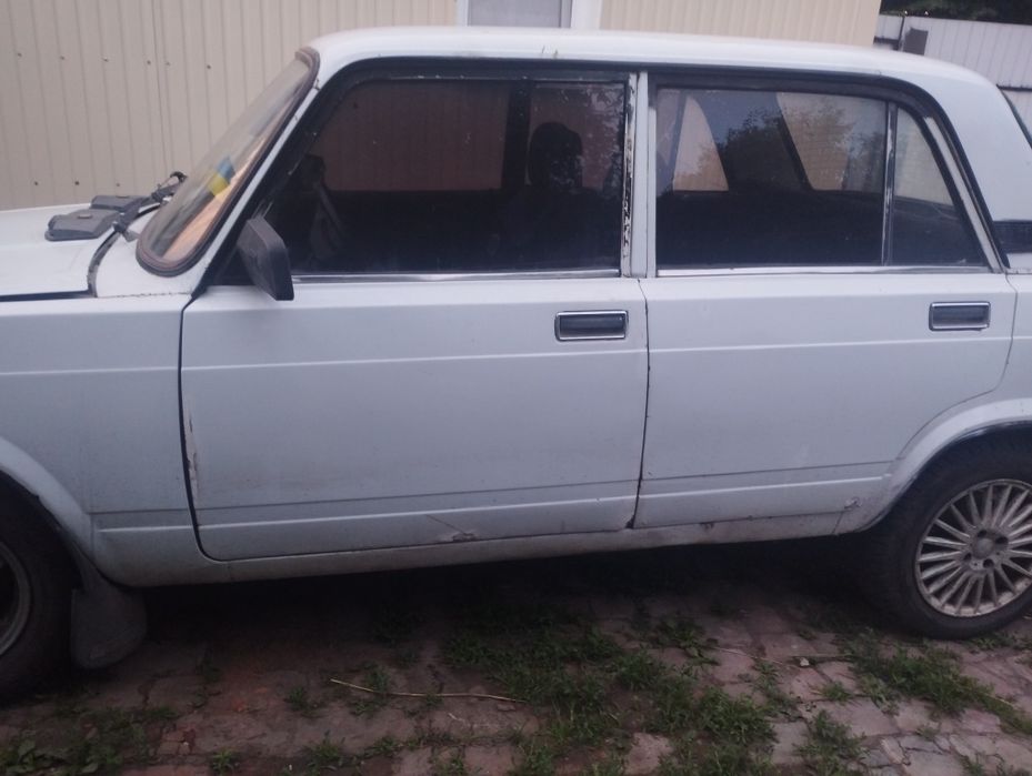 Продам машину ВАЗ 2105