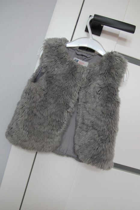Kamizelka bezrękawnik futrzak dziewczynka H&M r. 104