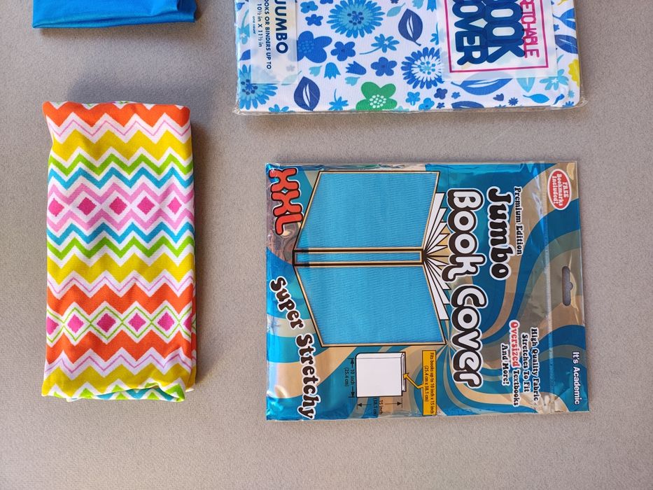 Otulacz materiałowa okładka book cover Jumbo Stretchable na książkę