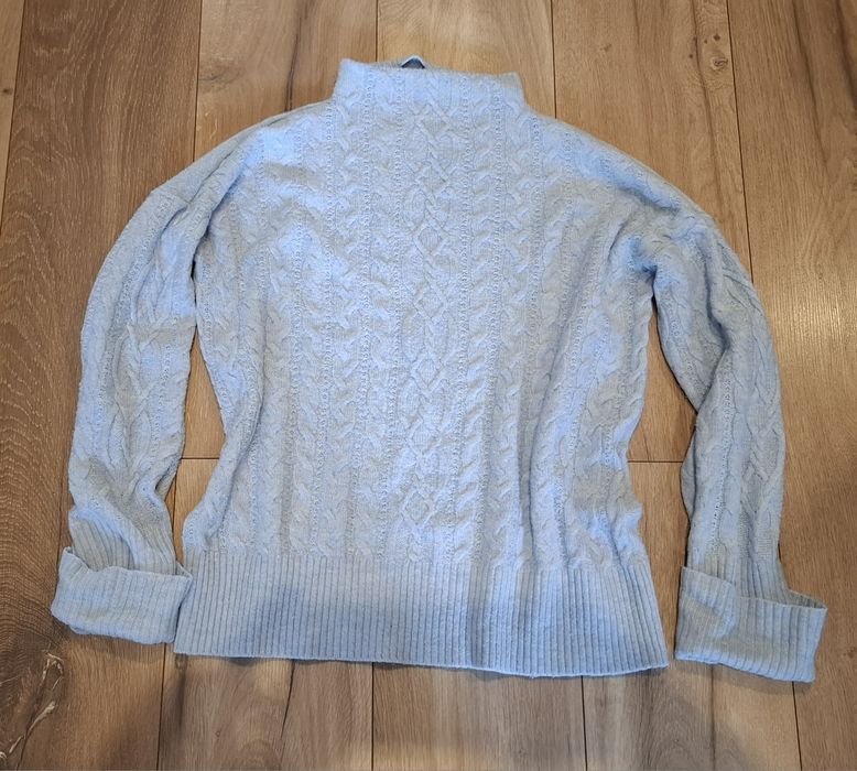Błękitny ciepły sweter Reserved M