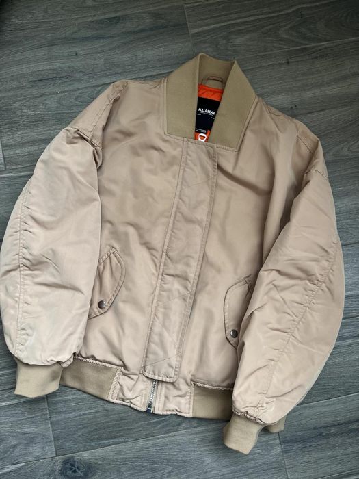 Куртка-бомбер Pull and Bear 400грн С-М