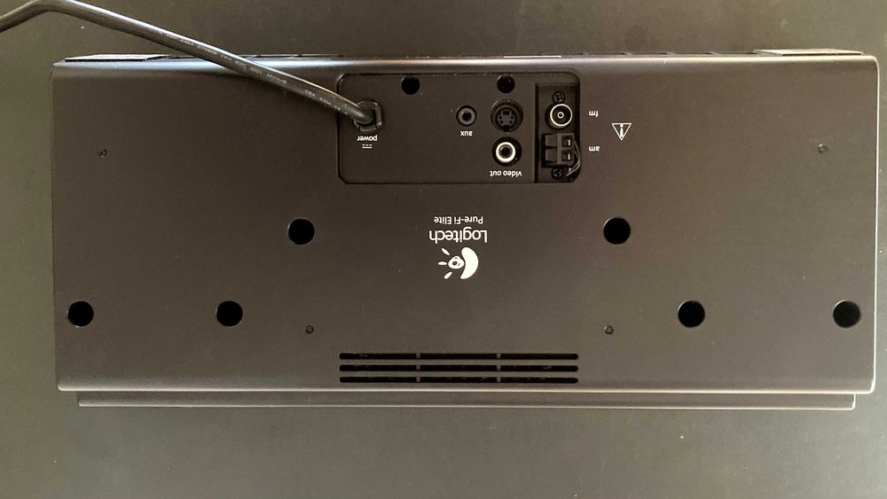 Coluna Logitech Pure-Fi Elite (S-02178) – Excelente som, bom estado