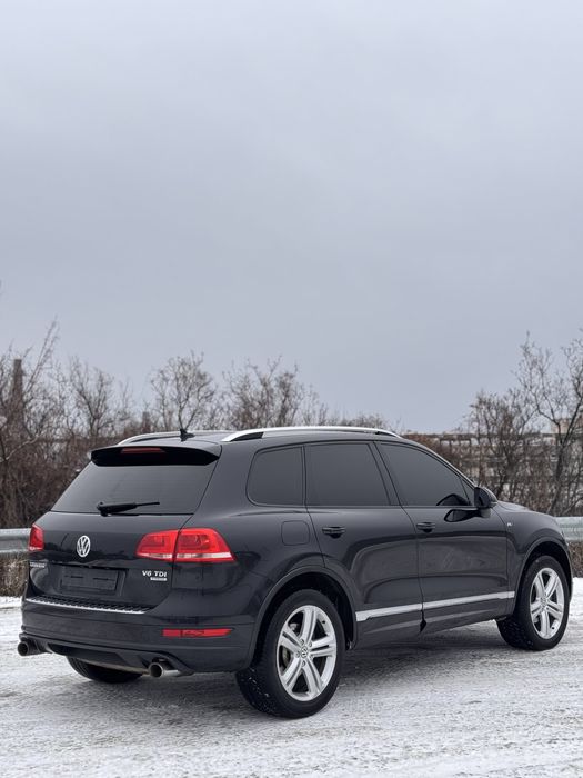 Продам Volkswagen Touareg 2013 3.0 дизель