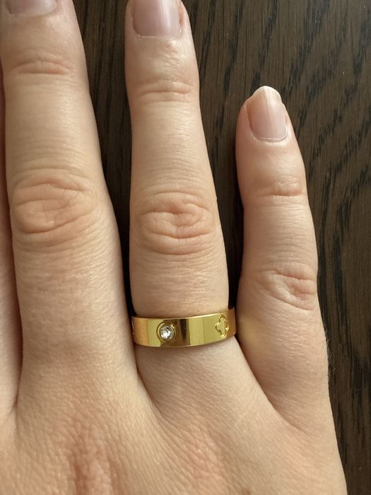 Каблучка у стилі Cartier