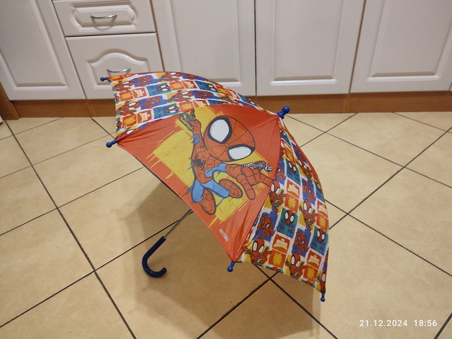 Nowy parasol dziecięcy Spiderman
