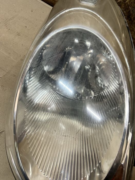 Передні фари Нісан Нот 1 Nissan Note I 2005-2009