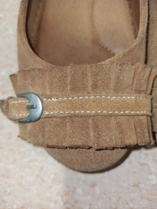 Sapatos castanho claro  camurça tam35 marca: J casual