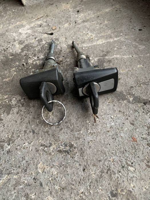 Дверний замок з ключем w124 e250 e200 e230 e280 e300 e124