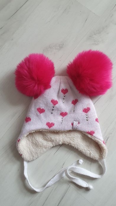 Czapeczka dziewczęca
