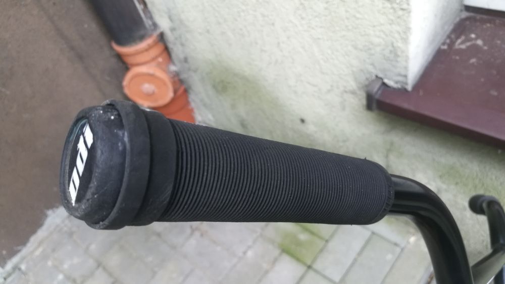 Kokpit bmx kierownica merrit andre mostek cult gripy odi nowe