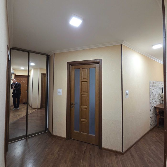 Продаж 2 к. квартири в центрі Сваляви