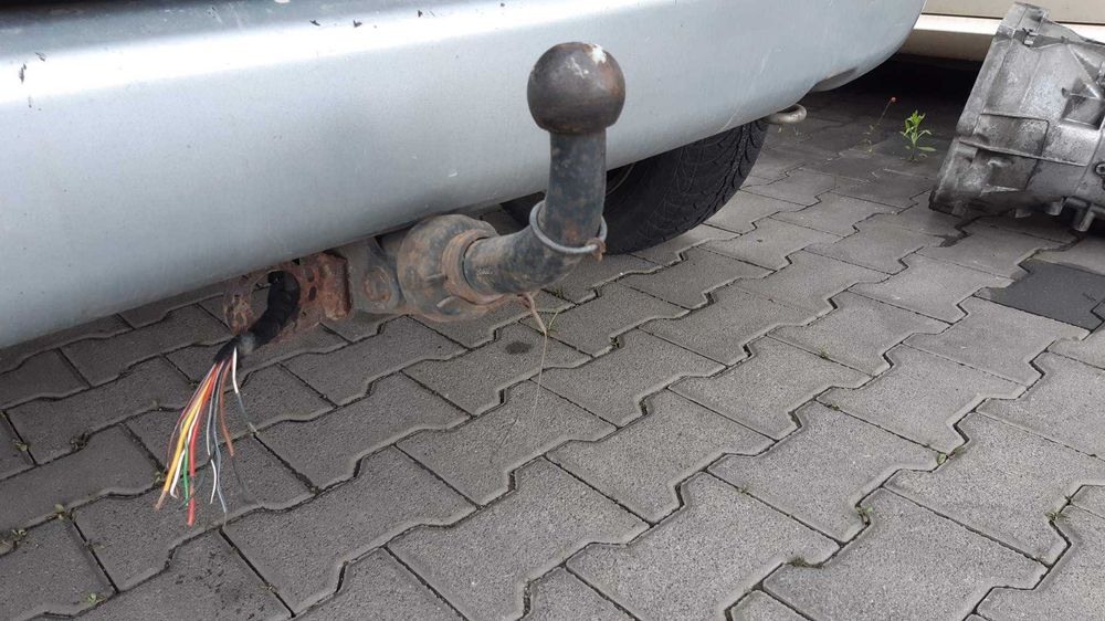 Citroen Berlingo Lift Lampy maska zderzak drzwi hak Kod lakieru EZRC