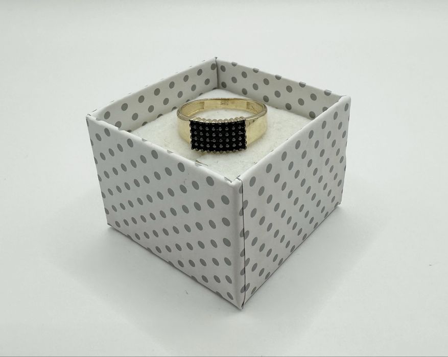 Złoty Pierścionek z Czarnymi Cyrkoniami Pr.585 NOWY