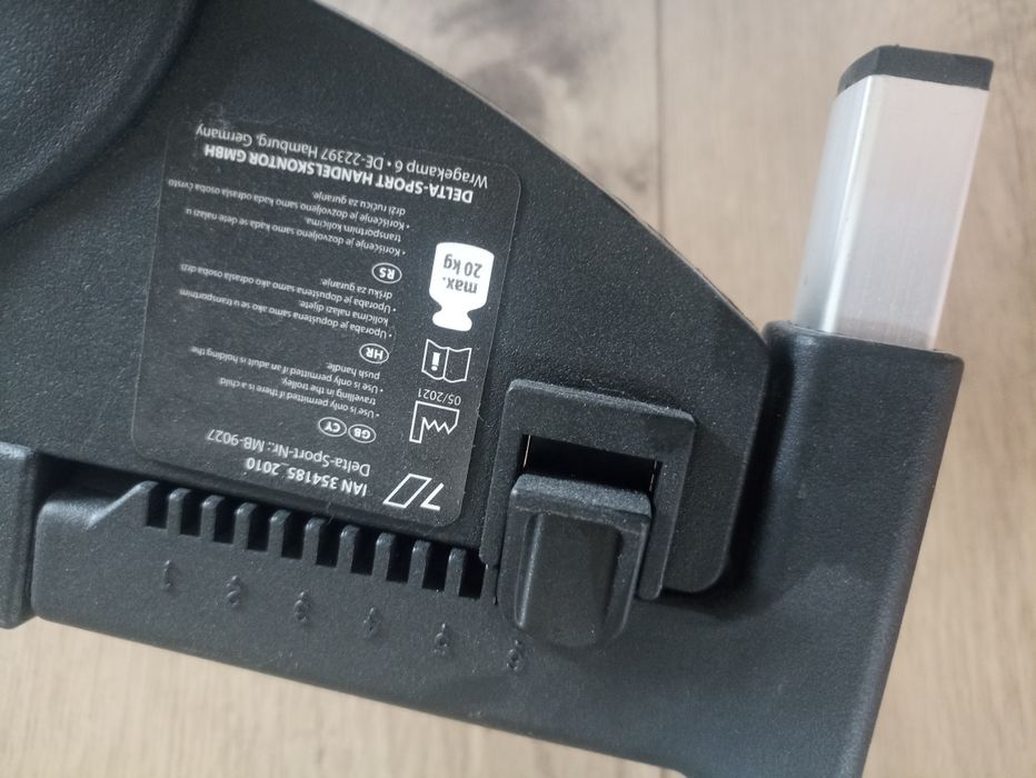 Dostawka do wózka spacerowego